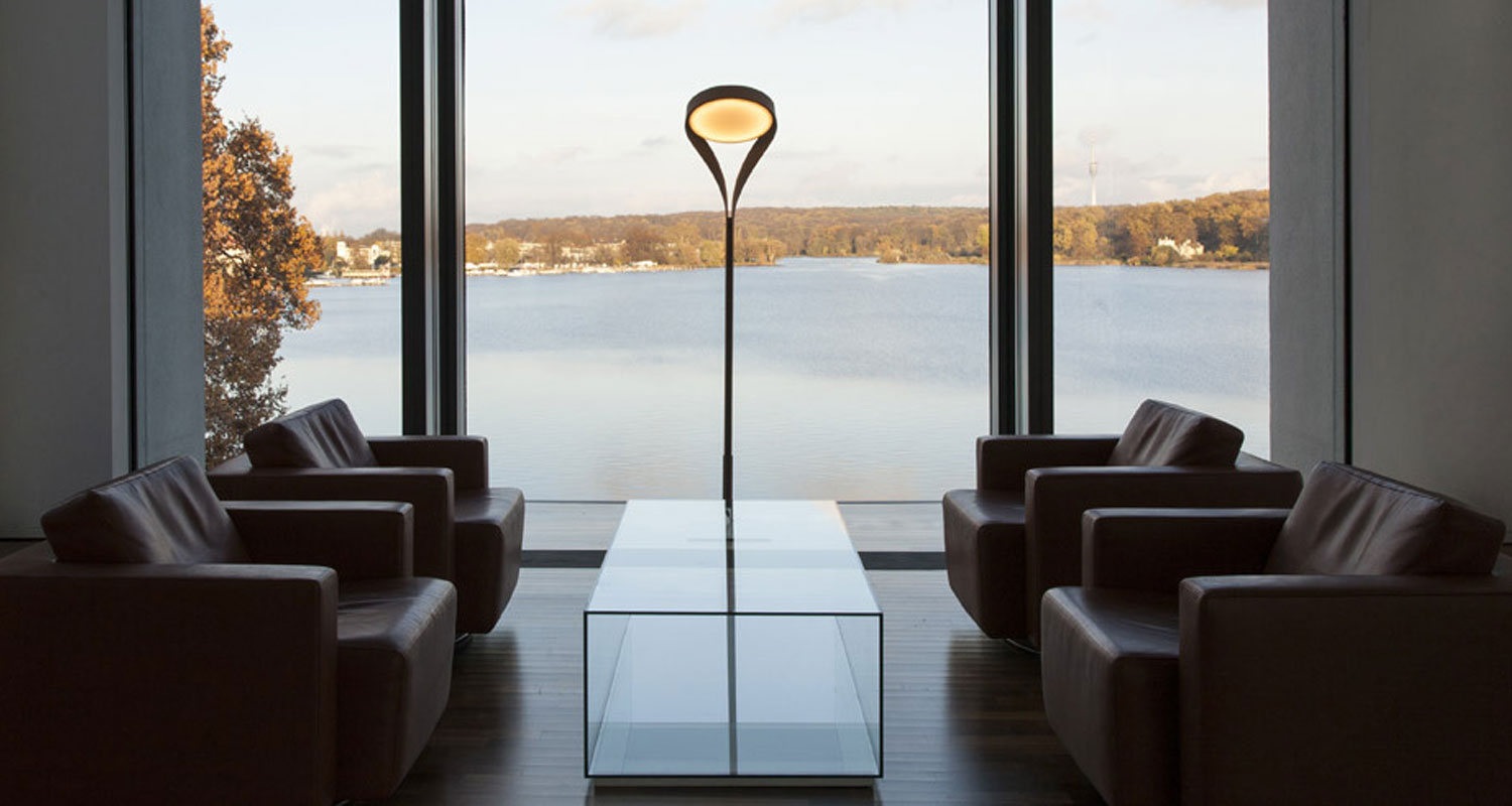 LUX-FAGUS-wood-floor-lamp-interior