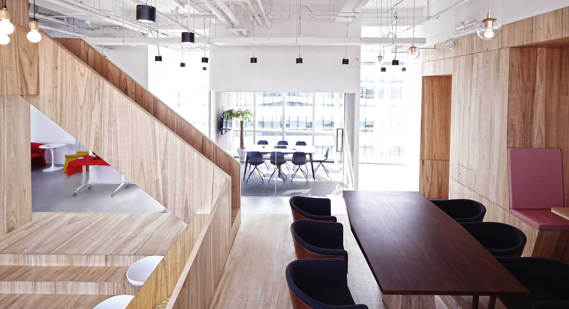 modern-office-wooden-finish-room