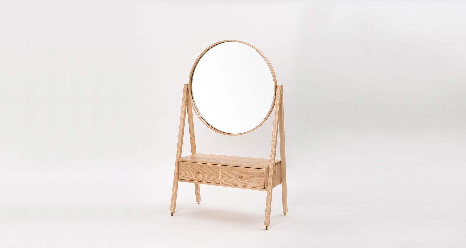 DRESSING-TABLE-Douglas-Snelling-Bec-Dowie-side-view
