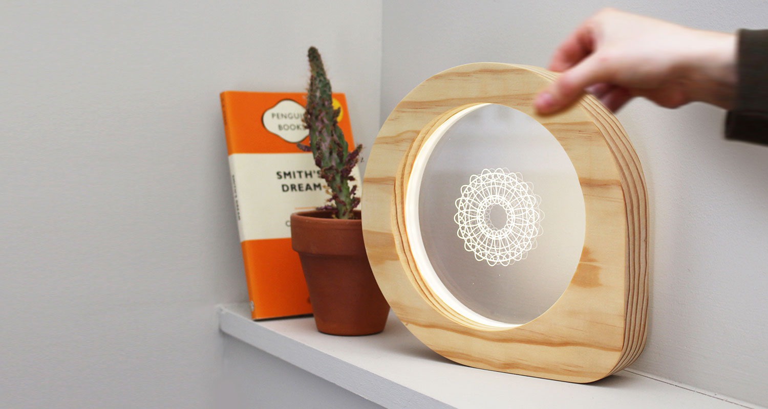 The-Eye-See-Lamp-decorative-ambient-lighting-4