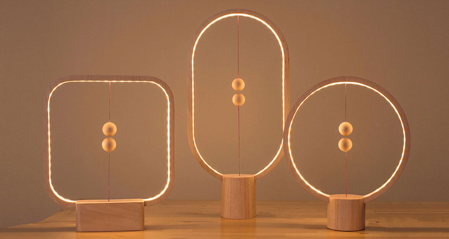 magnetic-wood-Heng Ellipse Balance Lamp 