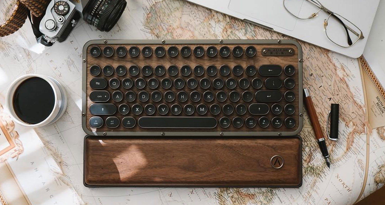 wooden-mechanical-keyboard-walnut-wood-7